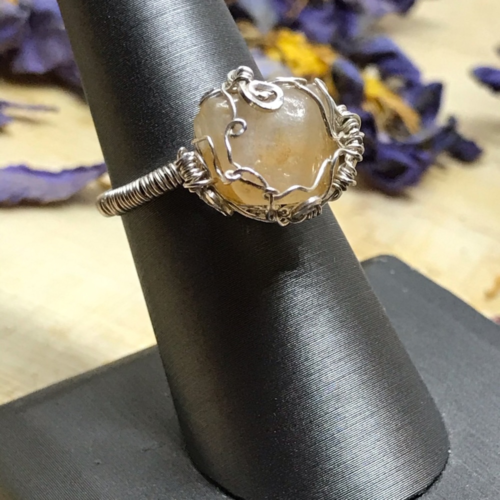 Sterling silver Egyptian yellow moonstone ring71/2
